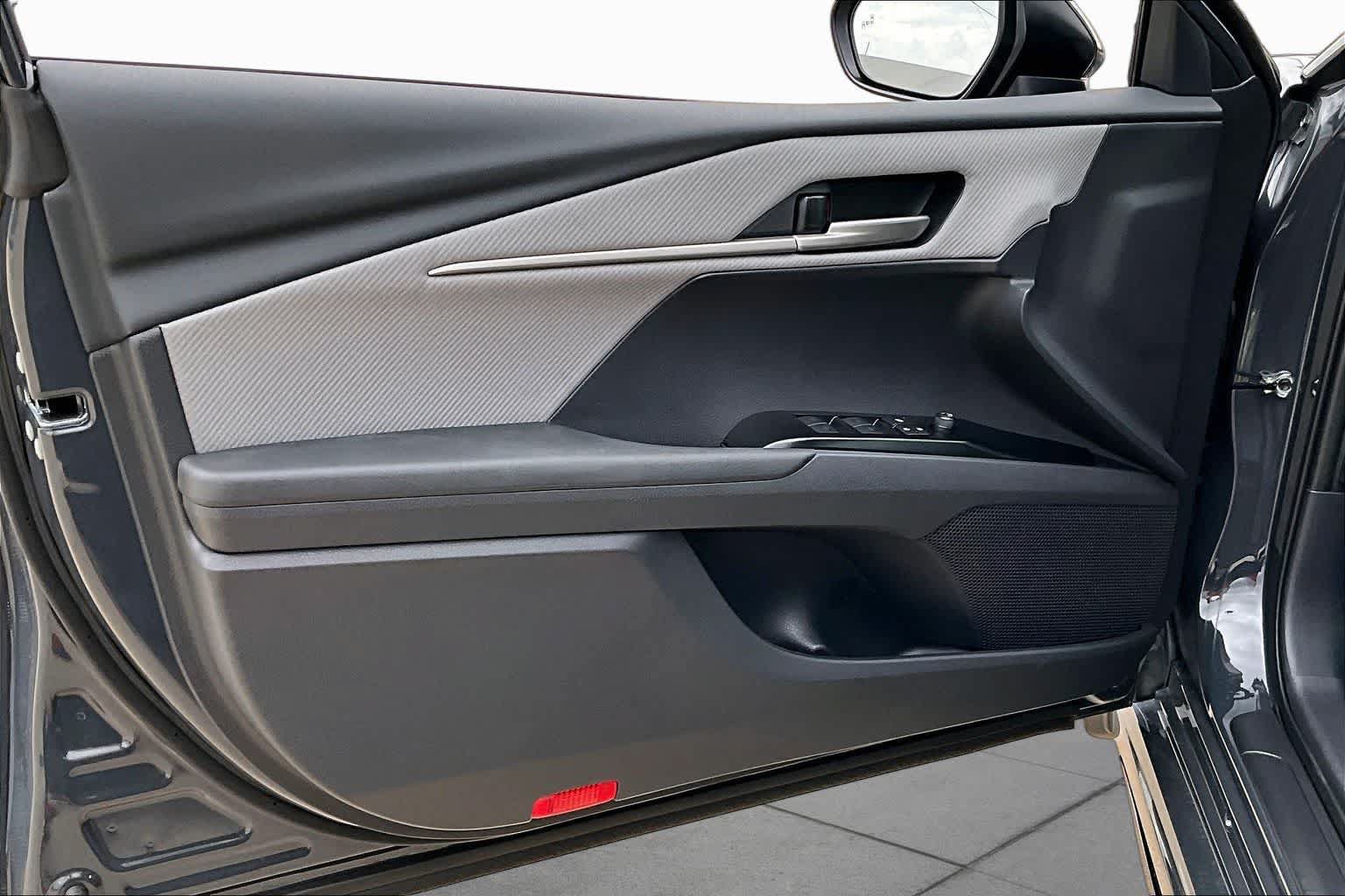 New 2026 Toyota Camry SE FWD image 10
