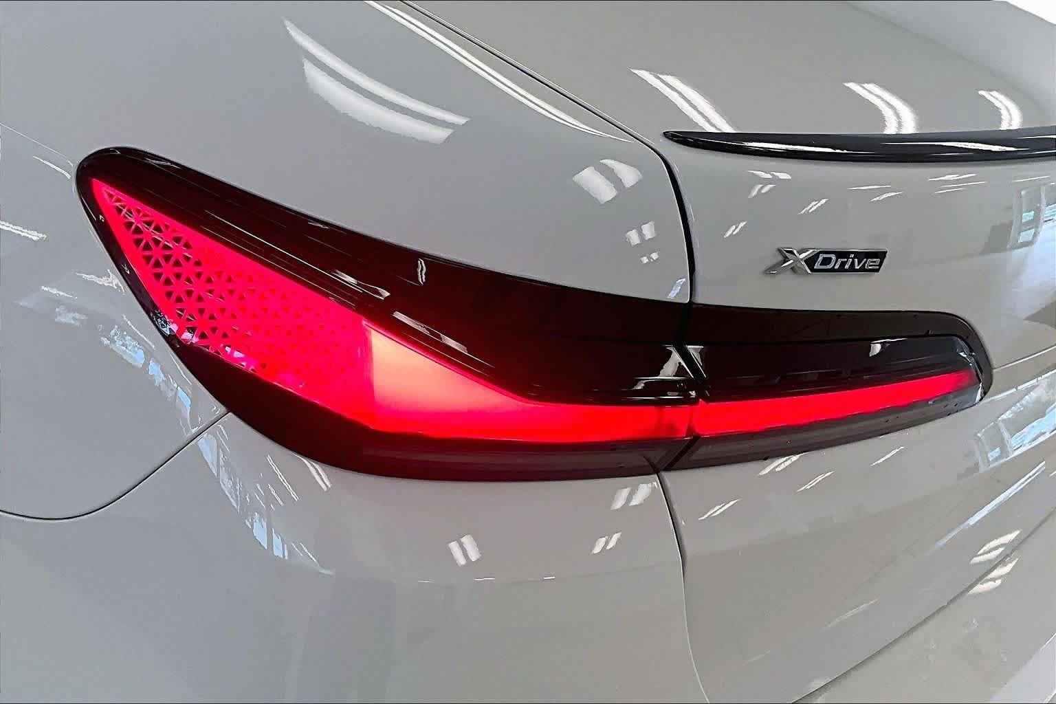Used 2026 BMW 740i xDrive AWD/4WD image 26