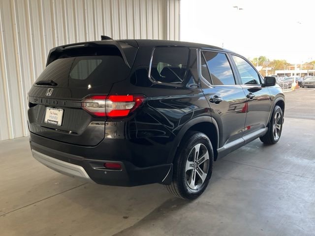 Certified 2025 Honda Pilot EX-L image 22