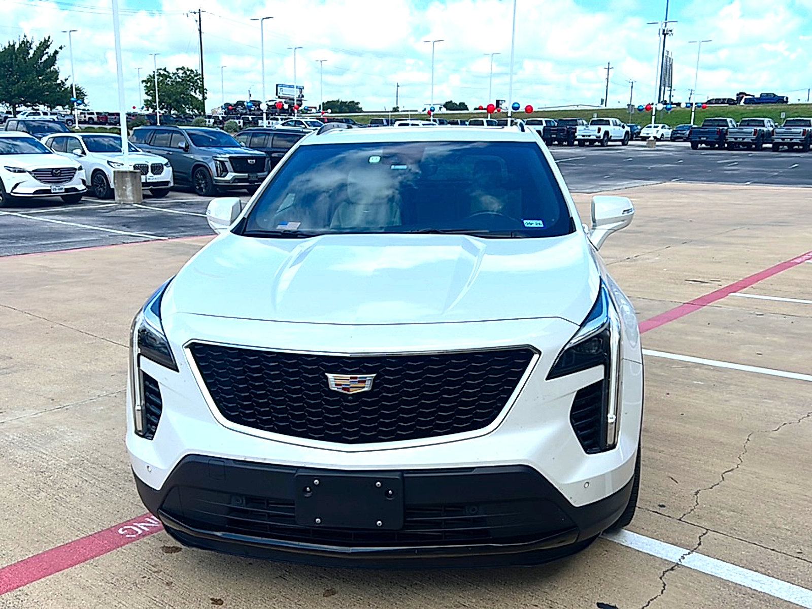 Used 2023 Cadillac XT4 Sport FWD image 2