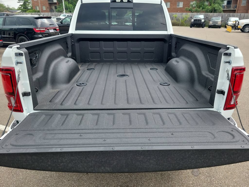 New 2026 RAM 2500 Big Horn AWD/4WD image 5