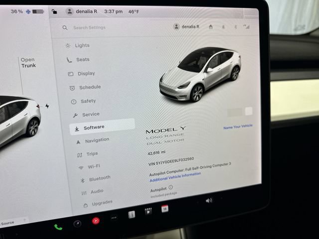 Used 2020 Tesla Model Y Long Range image 23