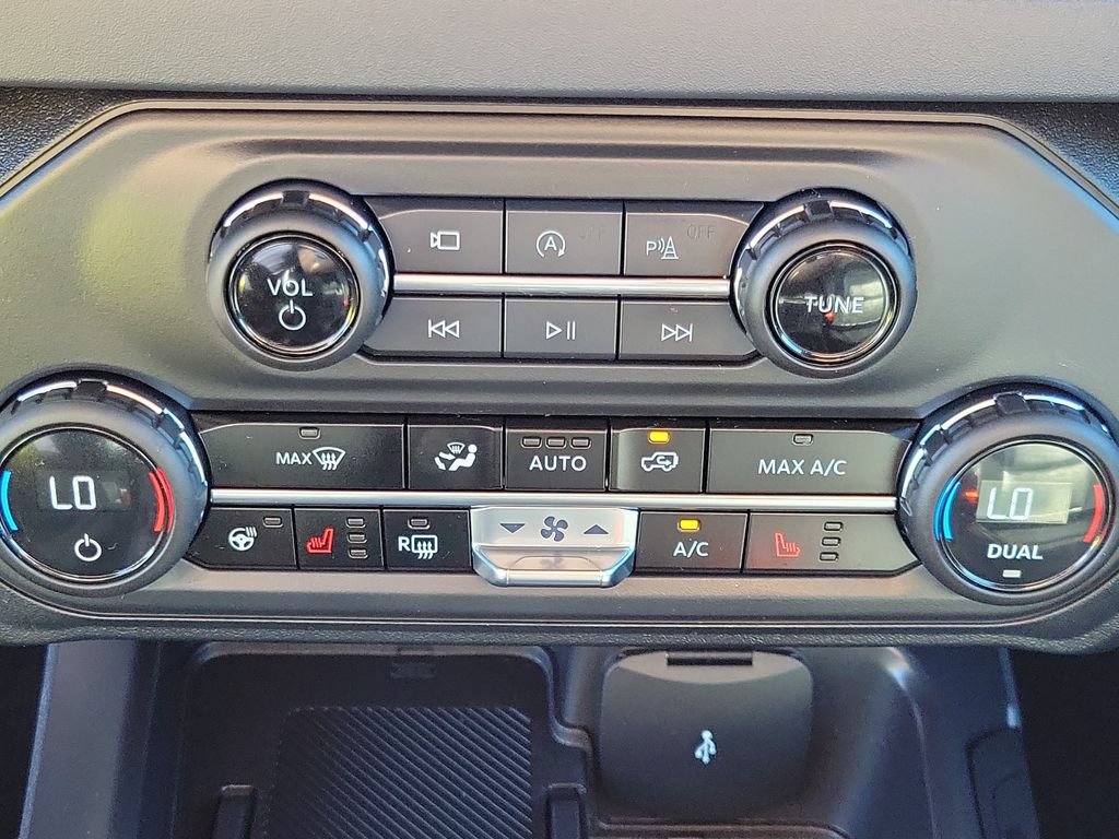 Used 2025 Ford Bronco Outer Banks AWD/4WD image 28