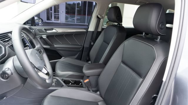 Used 2022 Volkswagen Tiguan SE FWD image 16