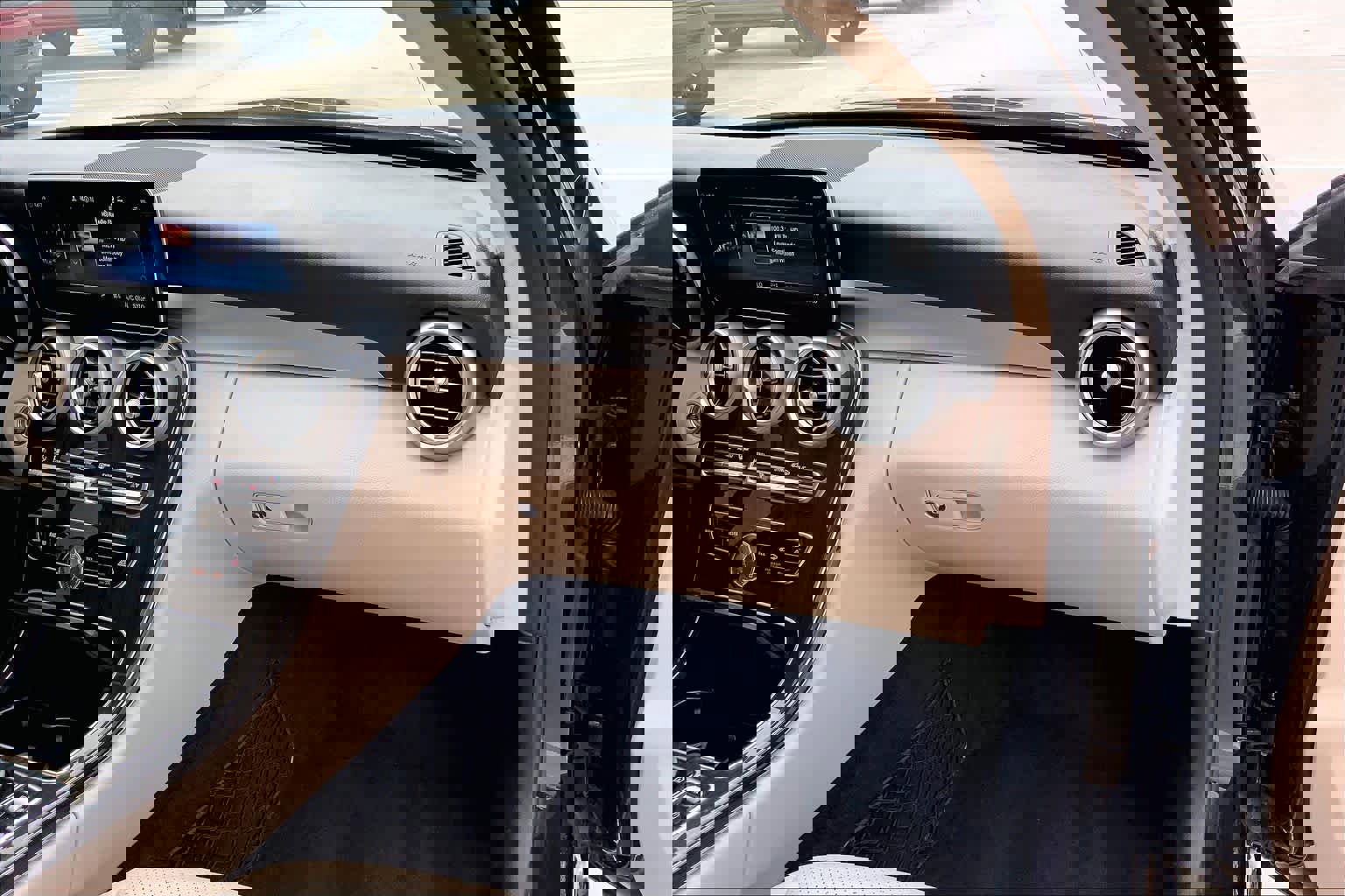 Used 2019 Mercedes-Benz C 300 Sedan image 19