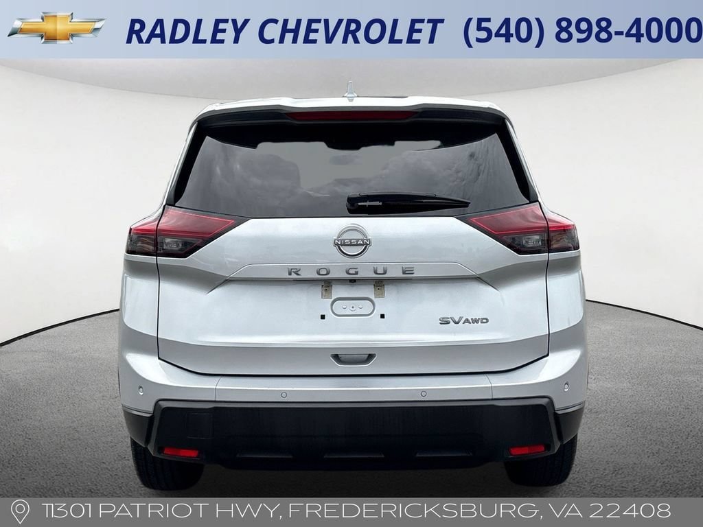 Used 2024 Nissan Rogue SV AWD/4WD image 29