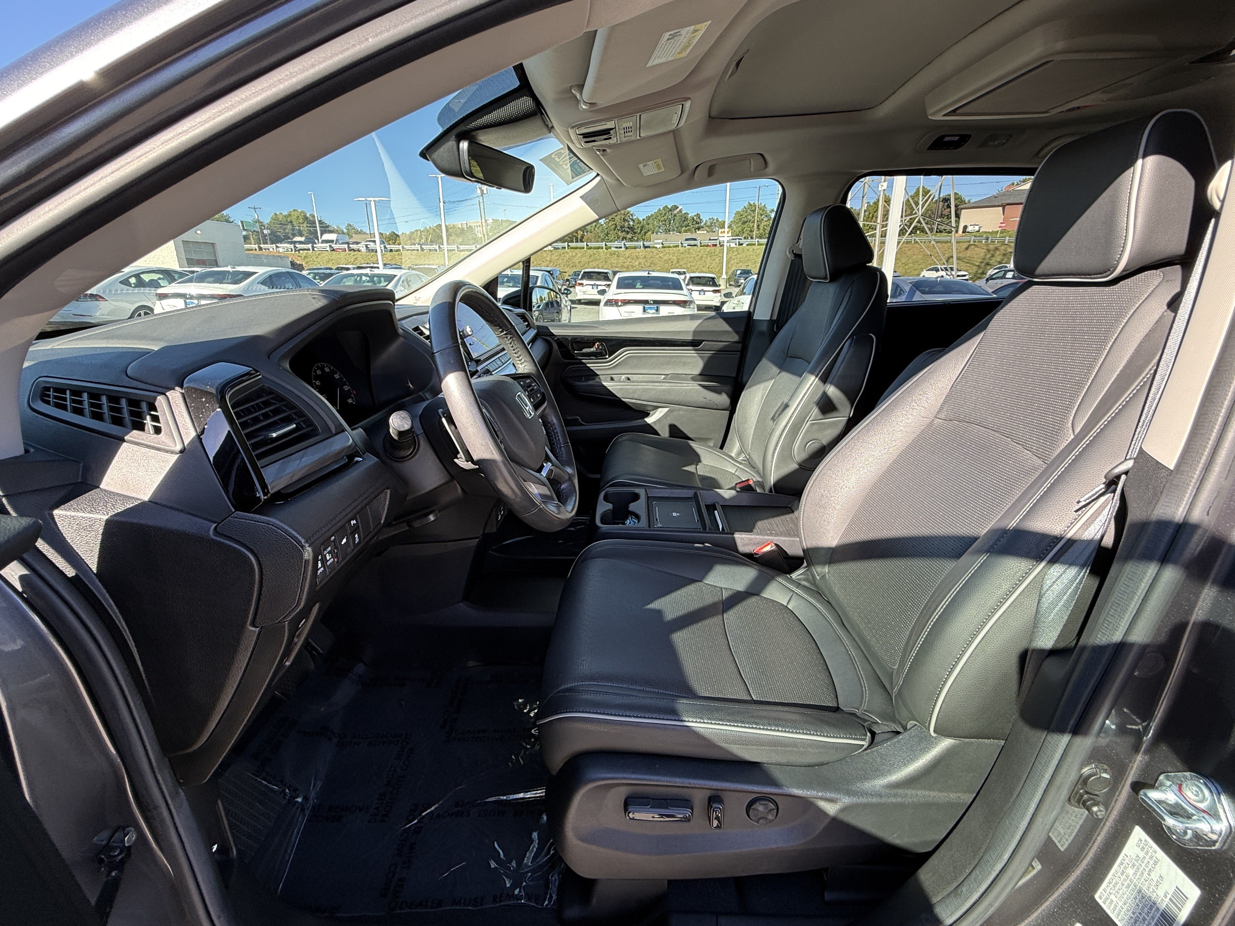 Certified 2025 Honda Odyssey Elite image 16