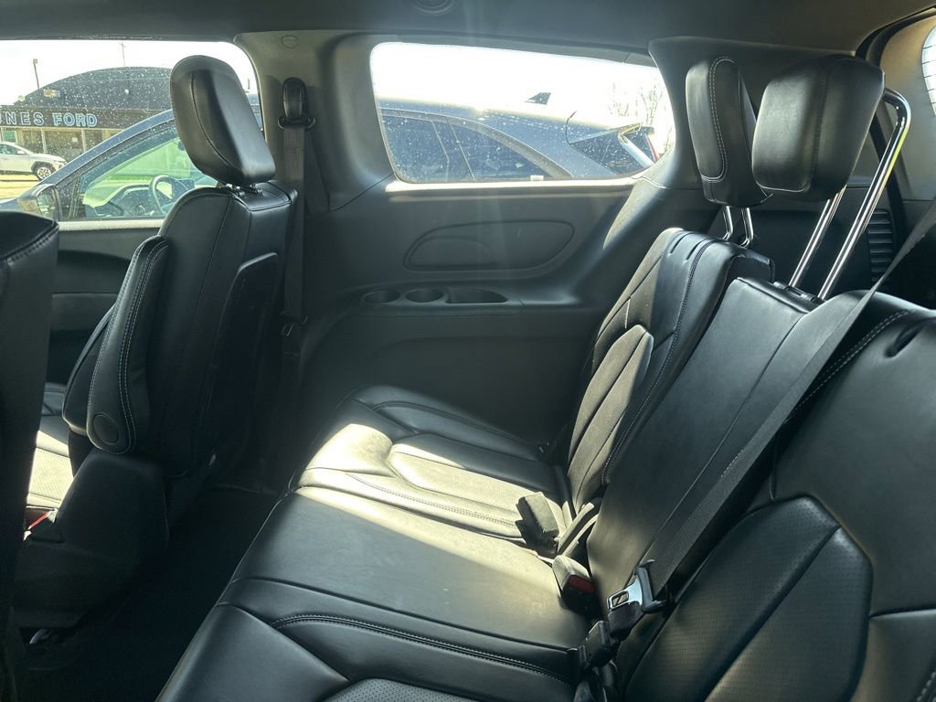 Used 2024 Chrysler Pacifica Select image 21
