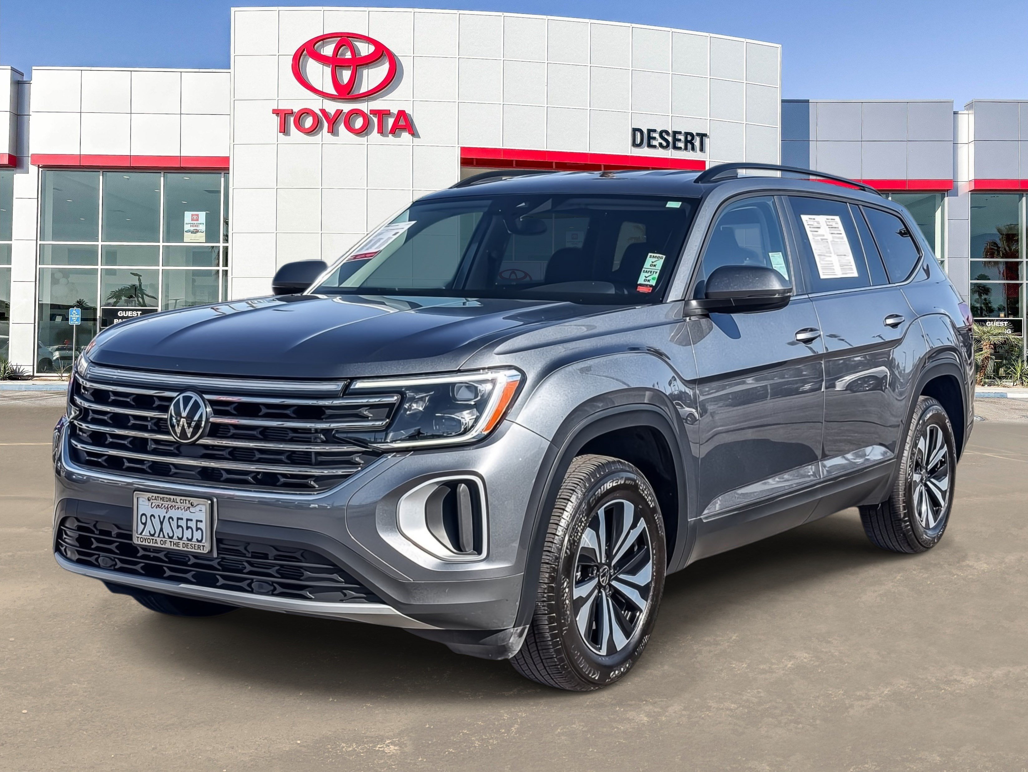 Used 2025 Volkswagen Atlas SE FWD image 3