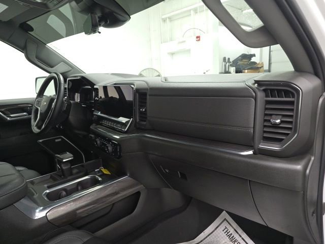 Certified 2024 Chevrolet Silverado 1500 LTZ w/ Technology Package image 30