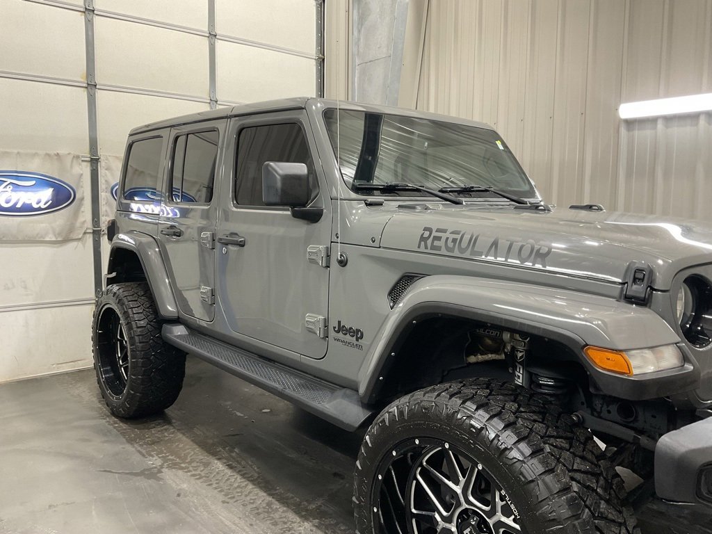 Used 2022 Jeep Wrangler Unlimited Sahara image 4