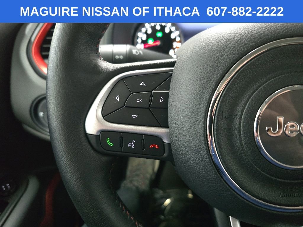 Used 2023 Jeep Renegade Trailhawk w/ Trailhawk Elite Group AWD/4WD image 19