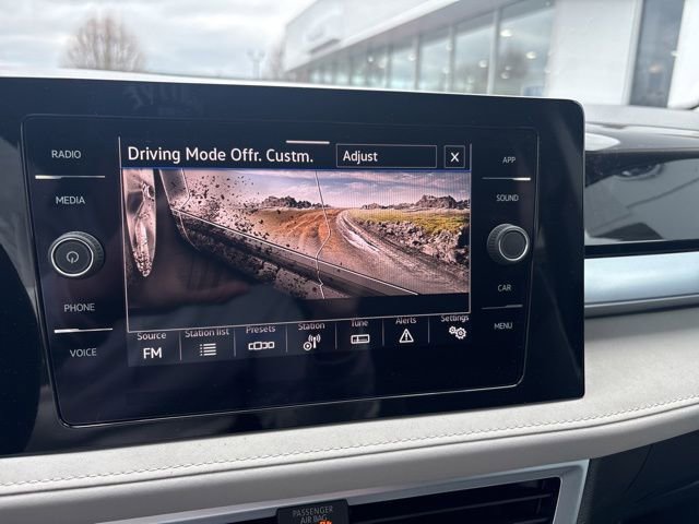 New 2026 Volkswagen Taos SE image 27