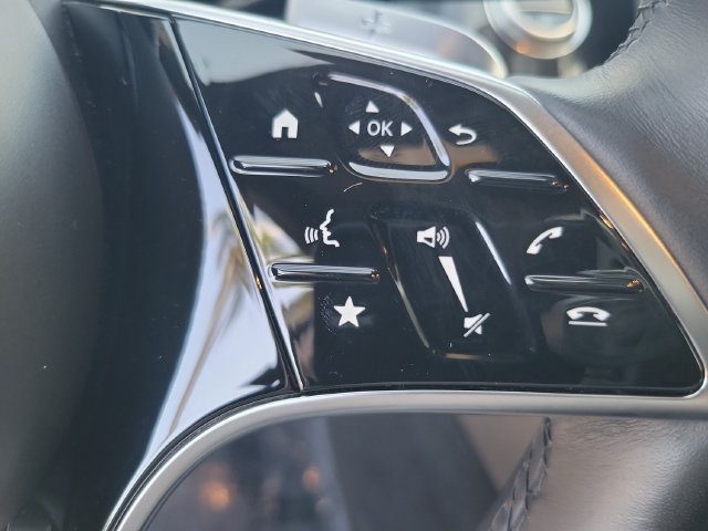 Used 2022 Mercedes-Benz S 580 4MATIC Sedan w/ AMG Line Package image 33