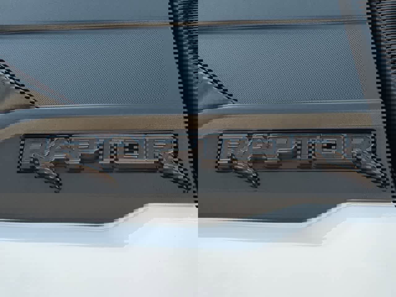 Used 2025 Ford Bronco Raptor w/ Interior Carbon Fiber Pack image 39