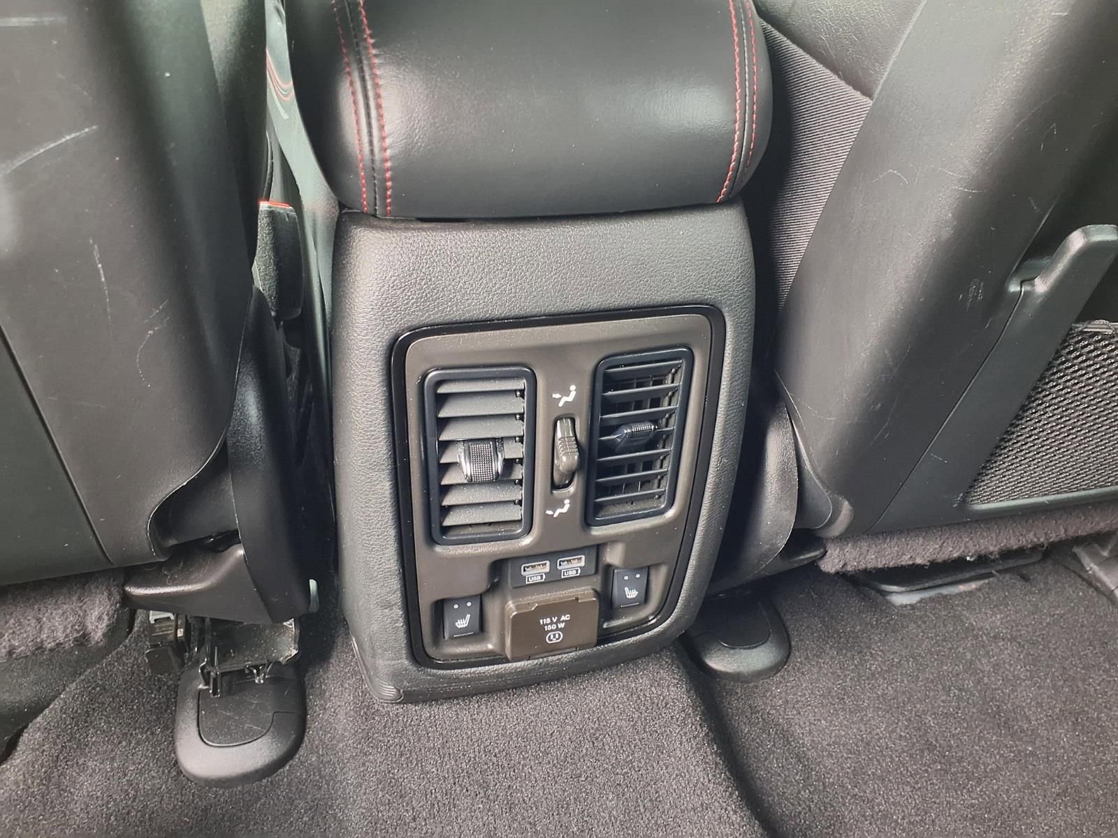 Used 2024 Dodge Durango GT RWD image 15