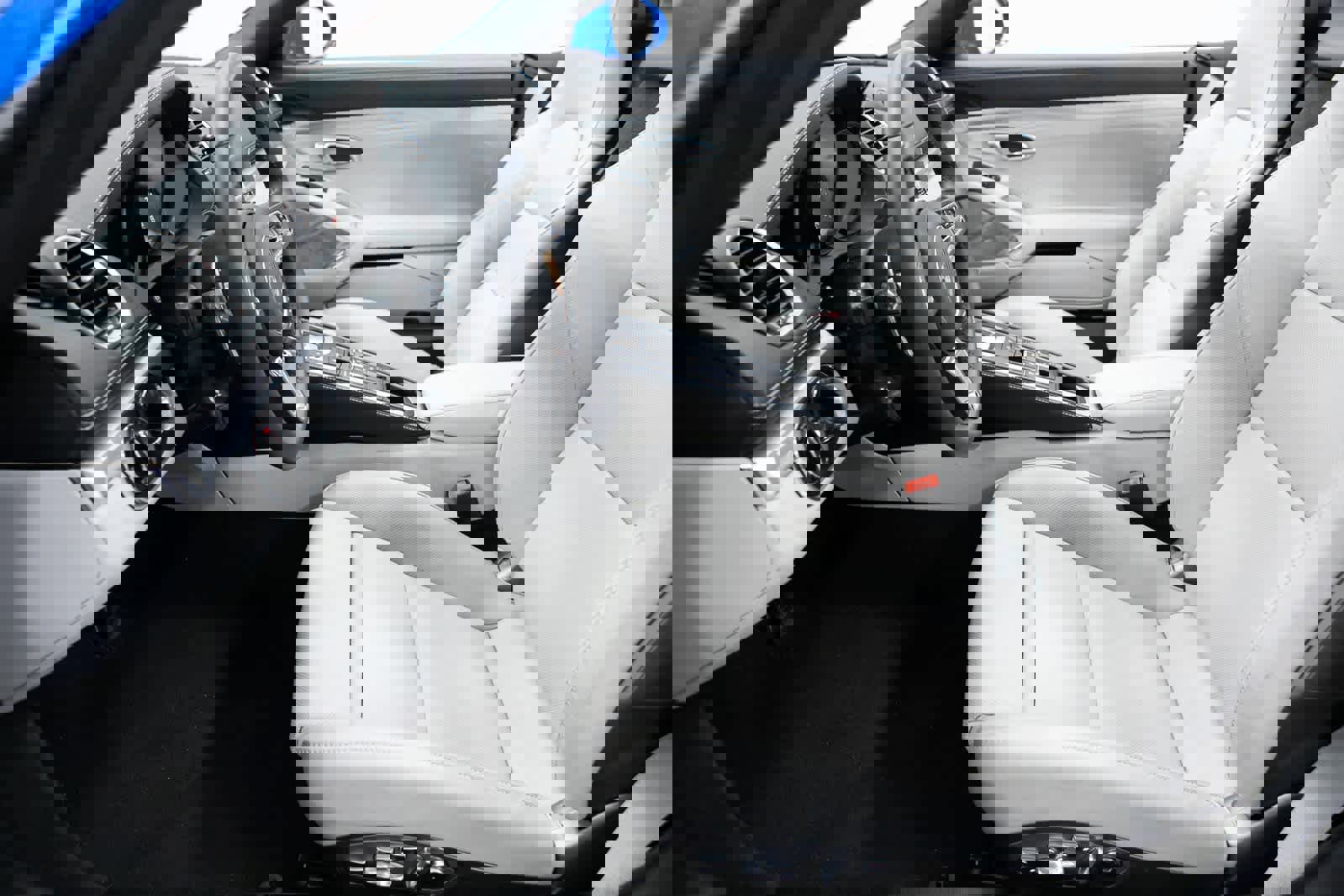 Certified 2025 Porsche 718 Boxster image 16