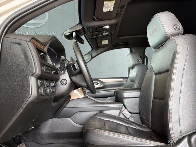 Used 2024 Chevrolet Suburban High Country AWD/4WD image 6