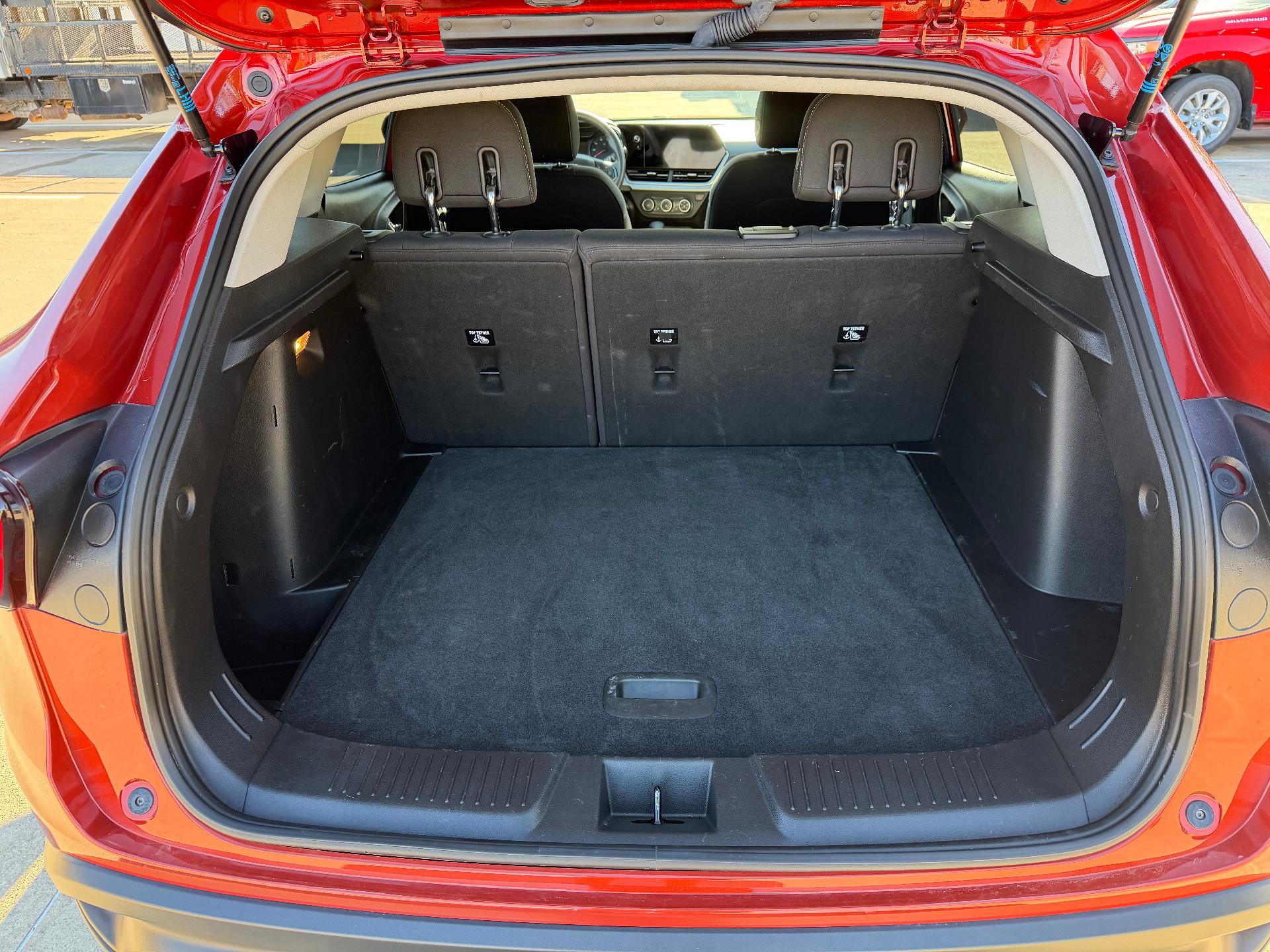 Used 2024 Chevrolet Trax LS w/ LS Convenience Package FWD image 23