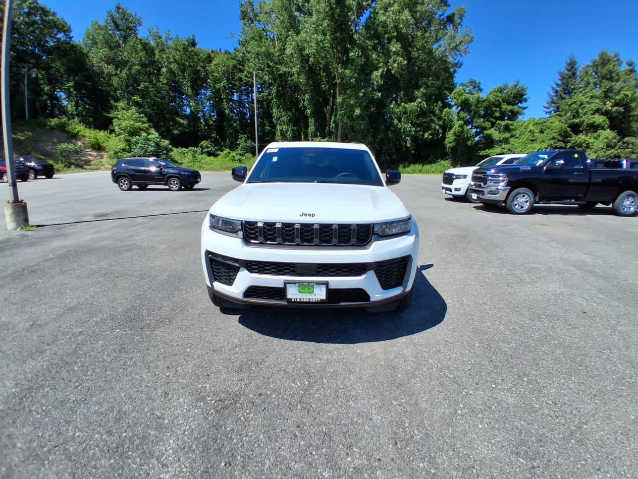 New 2026 Jeep Grand Cherokee L 4WD image 2
