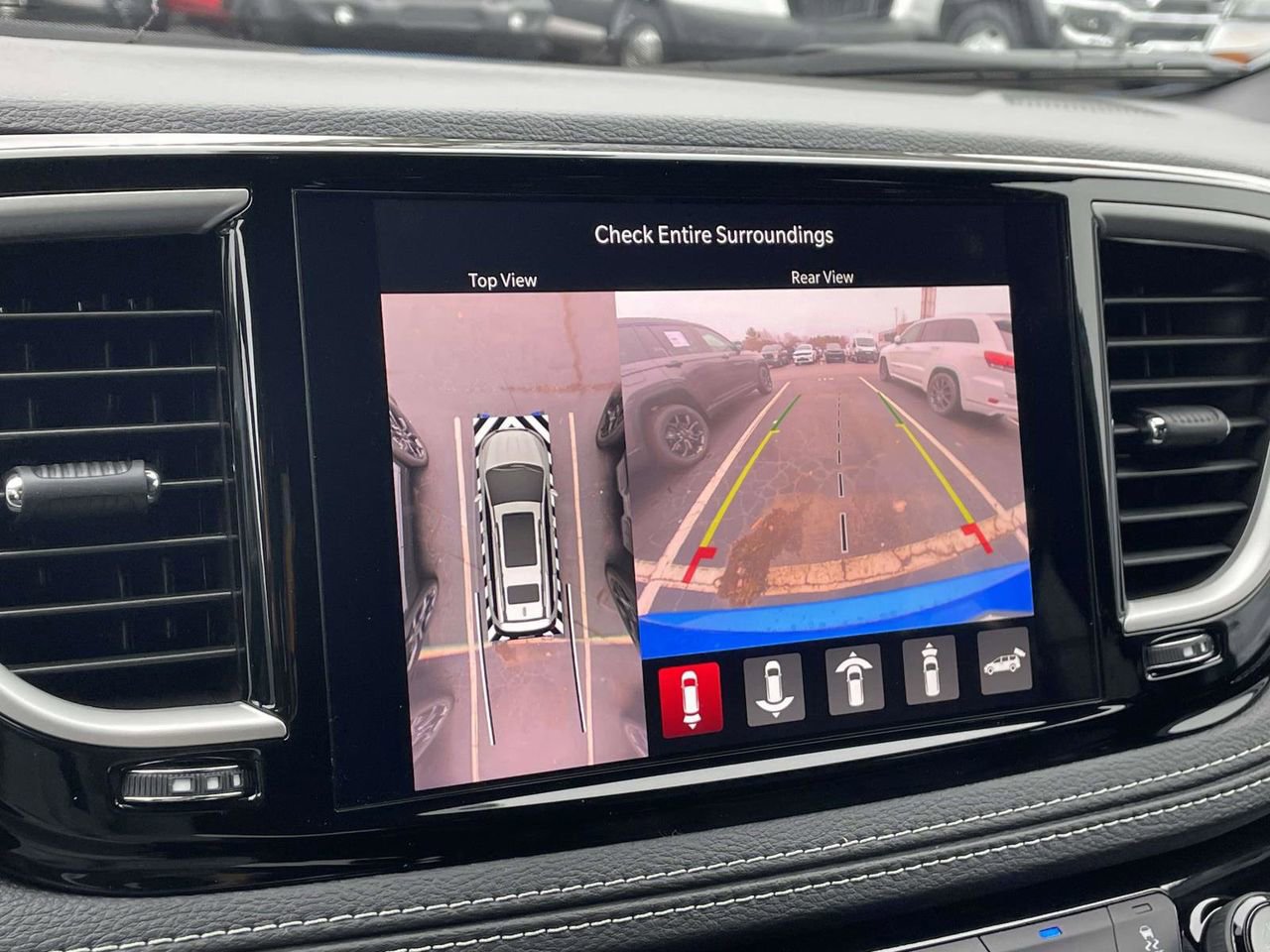 New 2026 Chrysler Pacifica Select FWD image 39