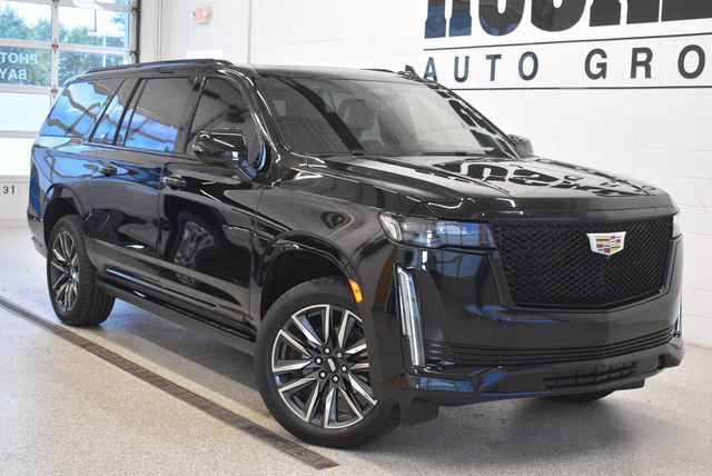 Used 2023 Cadillac Escalade ESV Sport Platinum AWD/4WD image 1