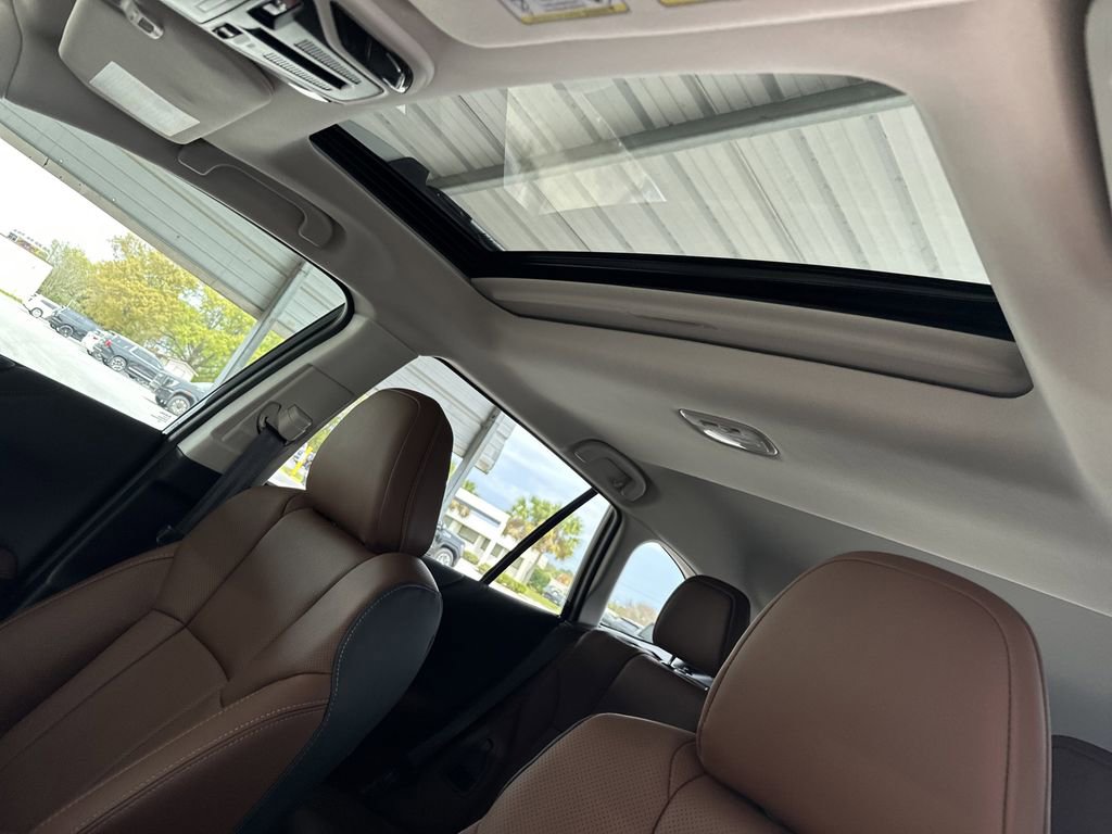 Used 2025 Subaru Outback Touring w/ Popular Package #2 image 28