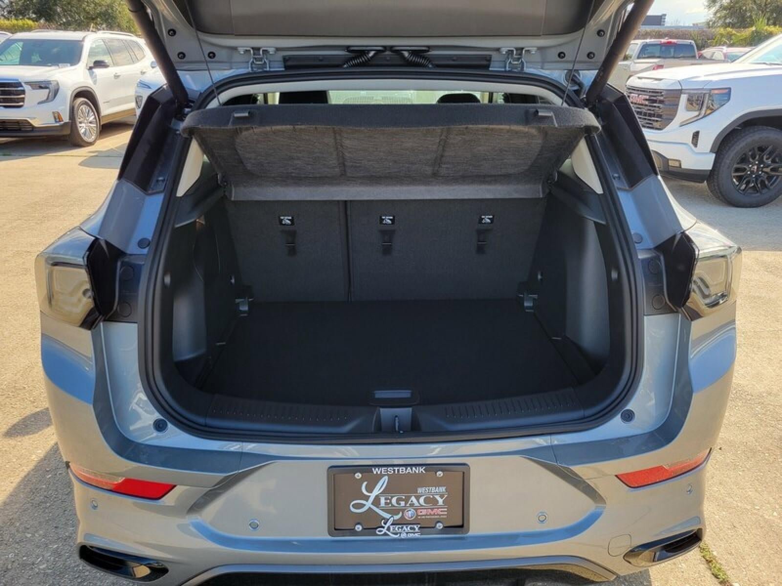 New 2026 Buick Encore GX Avenir w/ Avenir Technology Package FWD image 7