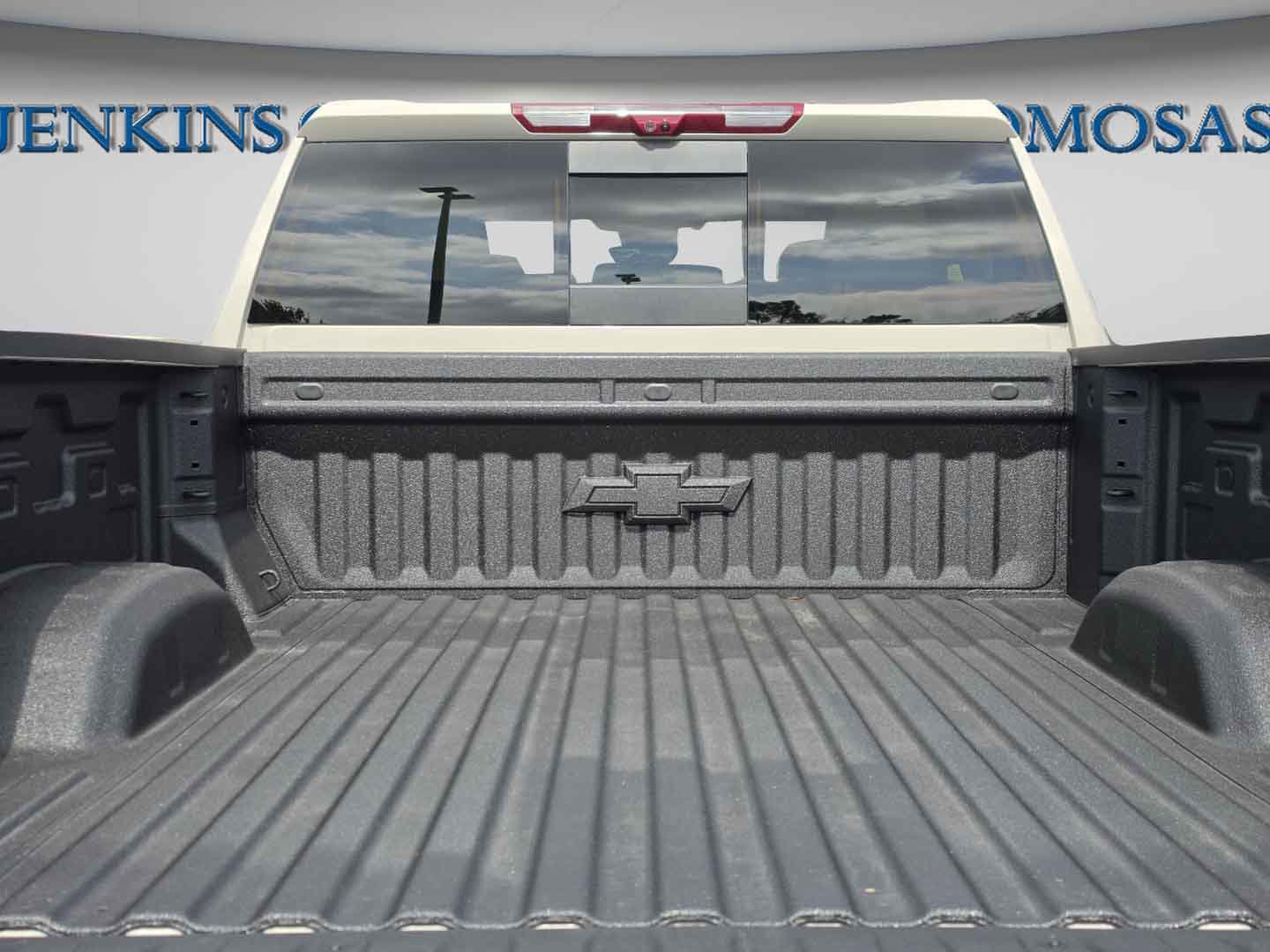 New 2026 Chevrolet Silverado 2500 ZR2 AWD/4WD image 13