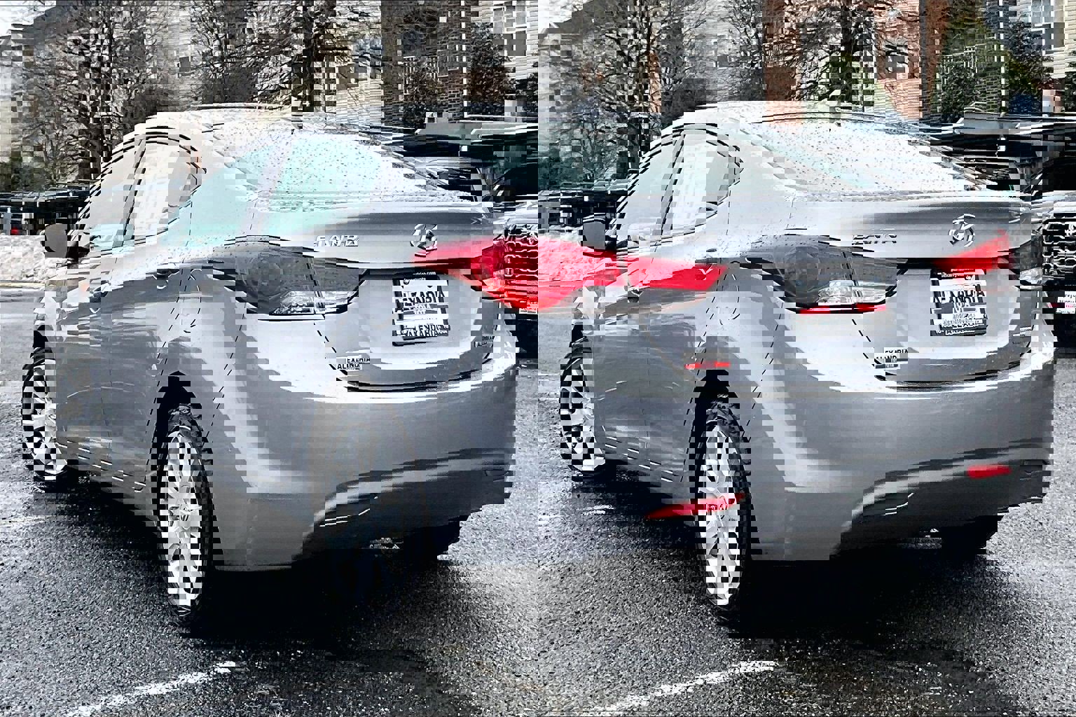 Used 2012 Hyundai Elantra Limited w/ Technology Pkg 5 image 11