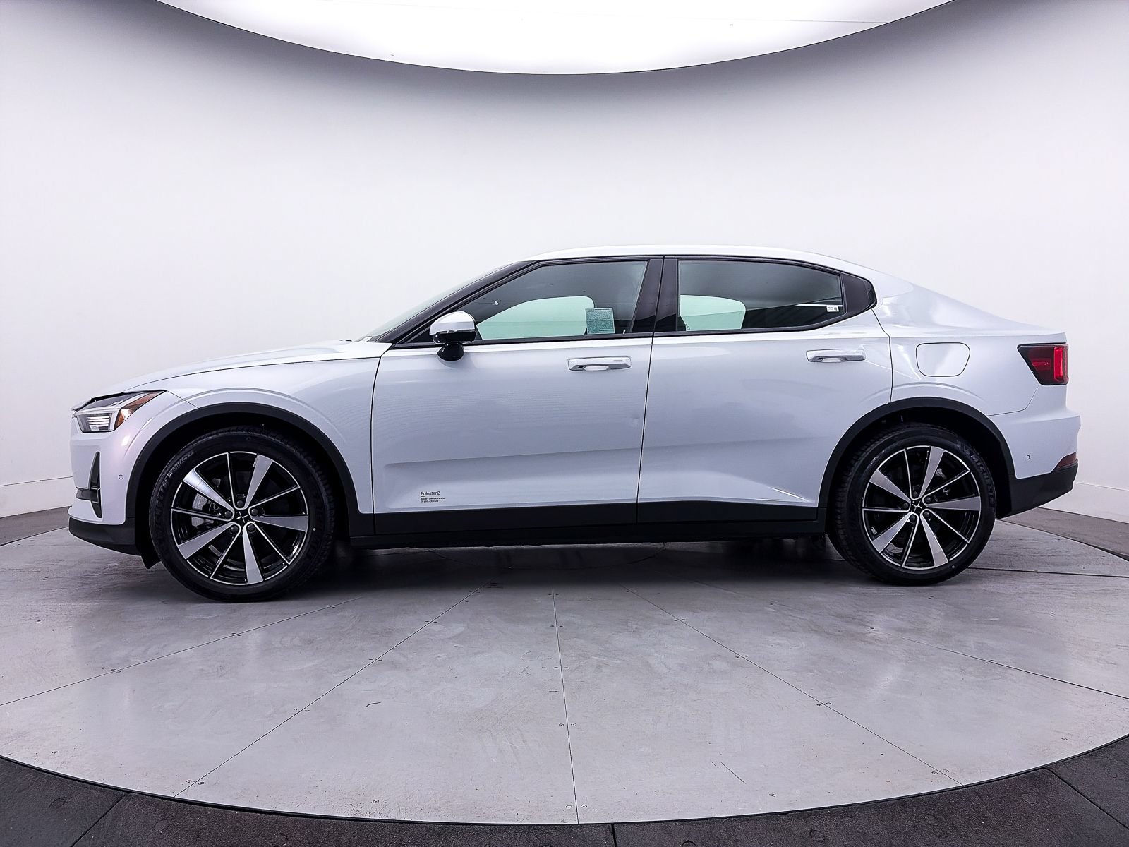 Used 2022 Polestar Polestar 2 w/ Plus Package AWD/4WD image 41