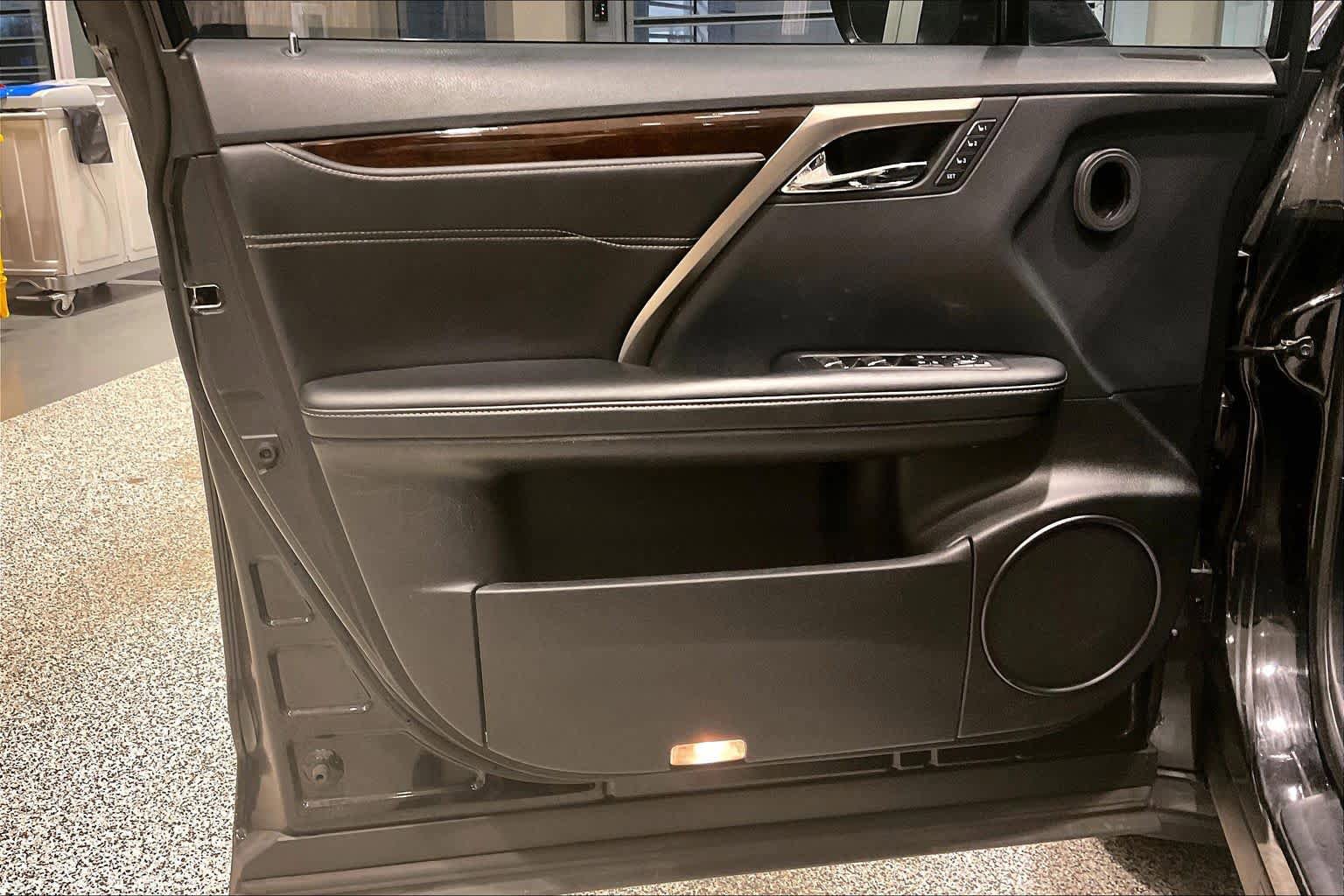 Used 2019 Lexus RX 350 FWD w/ Premium Package image 21