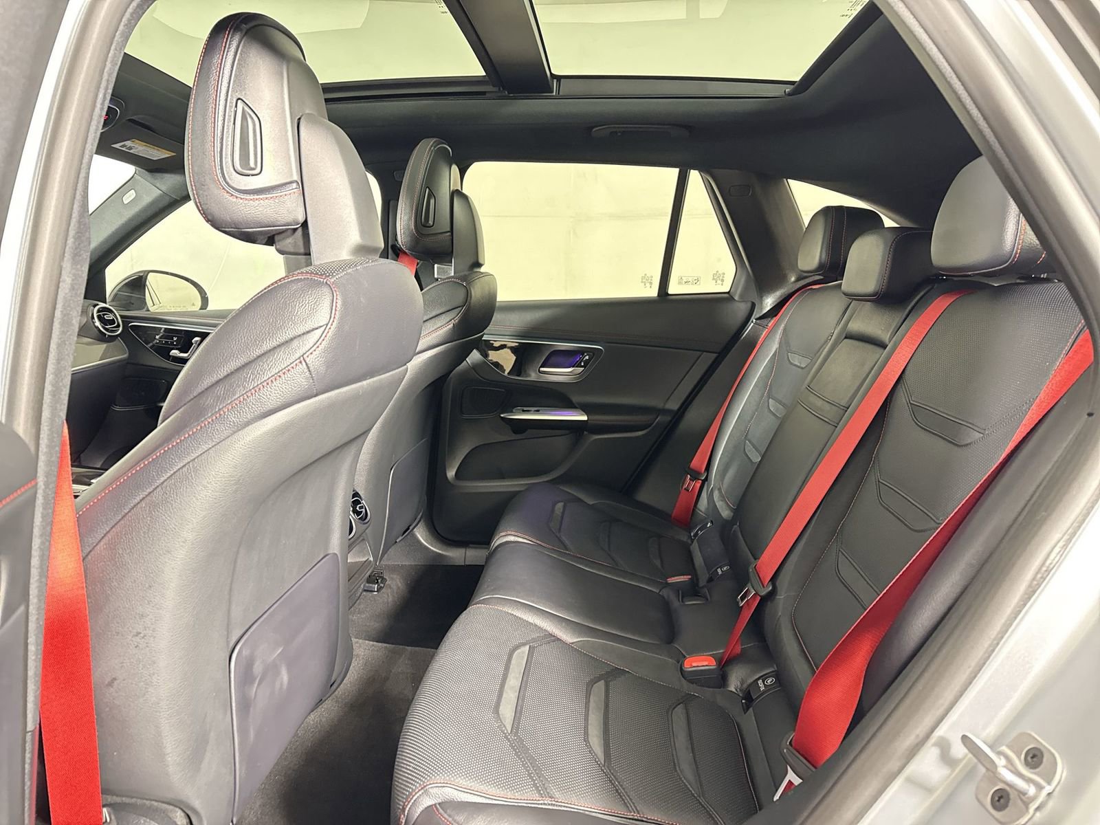 Used 2024 Mercedes-Benz GLC 43 AMG 4MATIC image 23