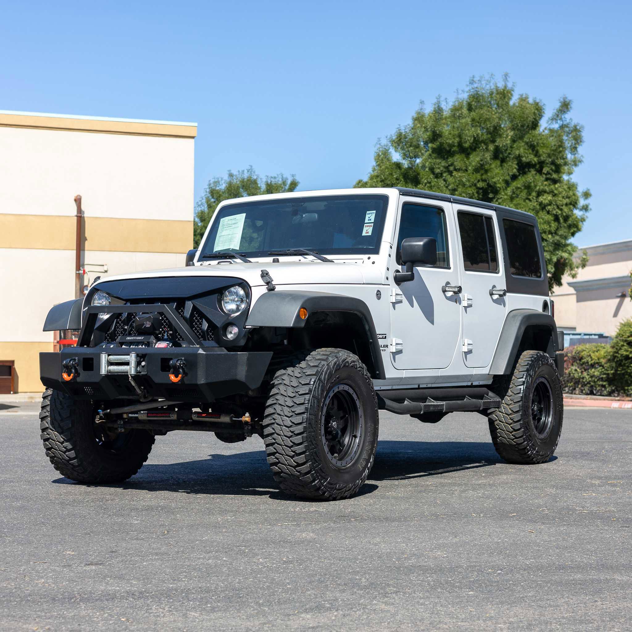 Used 2015 Jeep Wrangler Unlimited Sport w/ Connectivity Group AWD/4WD image 3