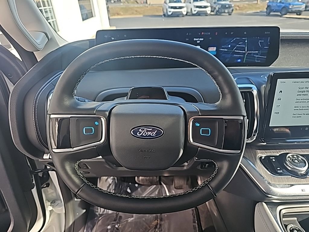 New 2026 Ford Expedition Max Platinum w/ Platinum Ultimate Package AWD/4WD image 16