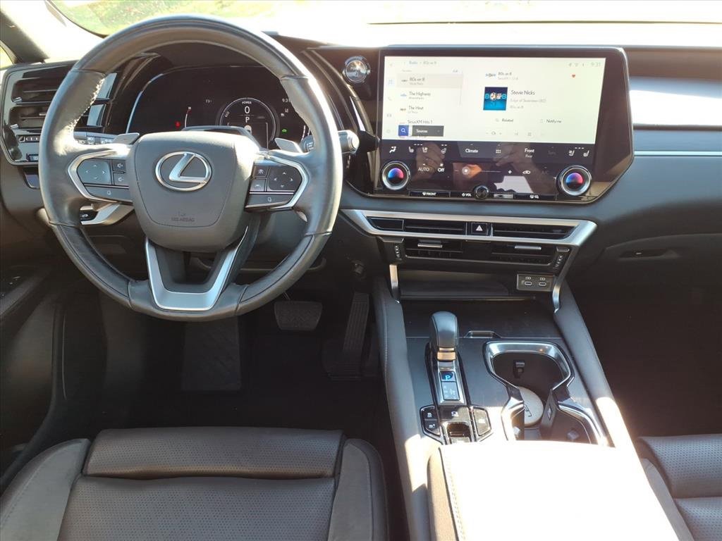 Used 2023 Lexus RX 350 350h Luxury image 10