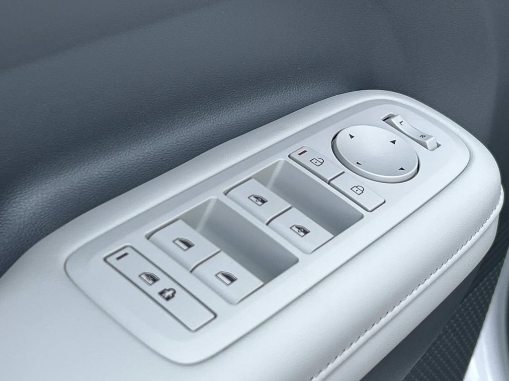 New 2026 Hyundai Santa Fe SEL FWD image 18