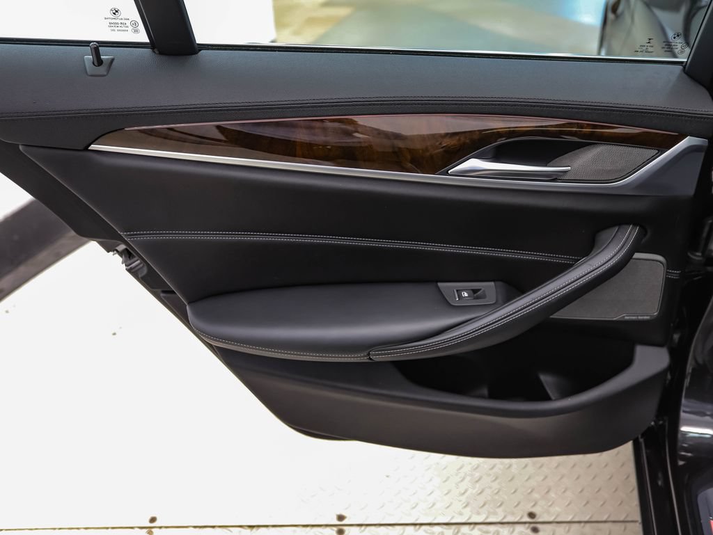 Used 2017 BMW 530i RWD image 19