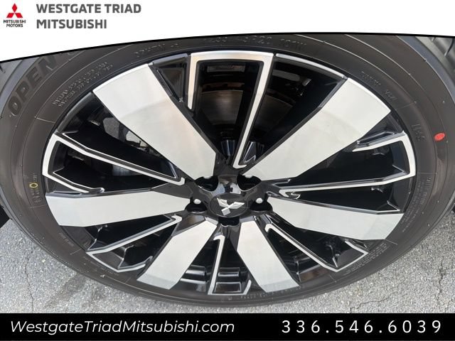 New 2026 Mitsubishi Outlander SEL FWD image 5