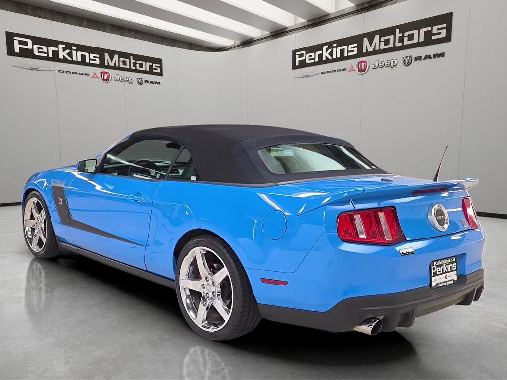 Used 2010 Ford Mustang GT Premium RWD image 4