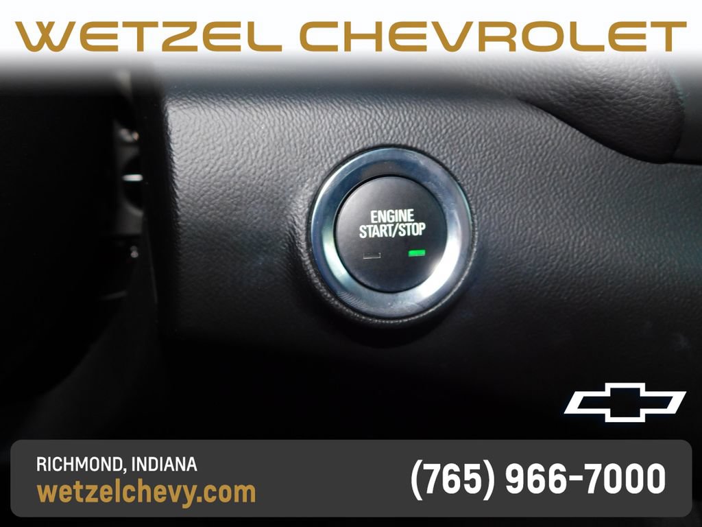 Used 2023 GMC Terrain SLE w/ Driver Convenience Package FWD image 33