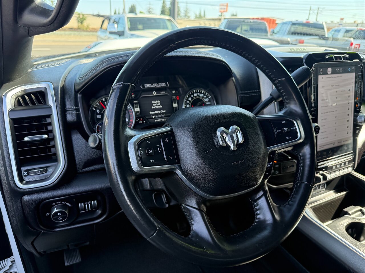 Used 2023 RAM 2500 Laramie AWD/4WD image 9