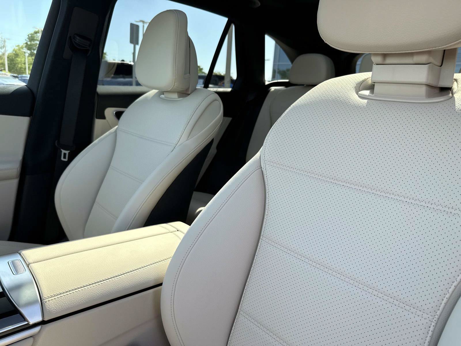 New 2027 Mercedes-Benz GLC 300 image 23