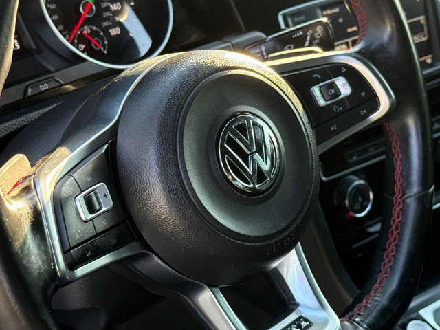 Used 2016 Volkswagen GTI SE w/ Lighting Package (SEL) FWD image 29