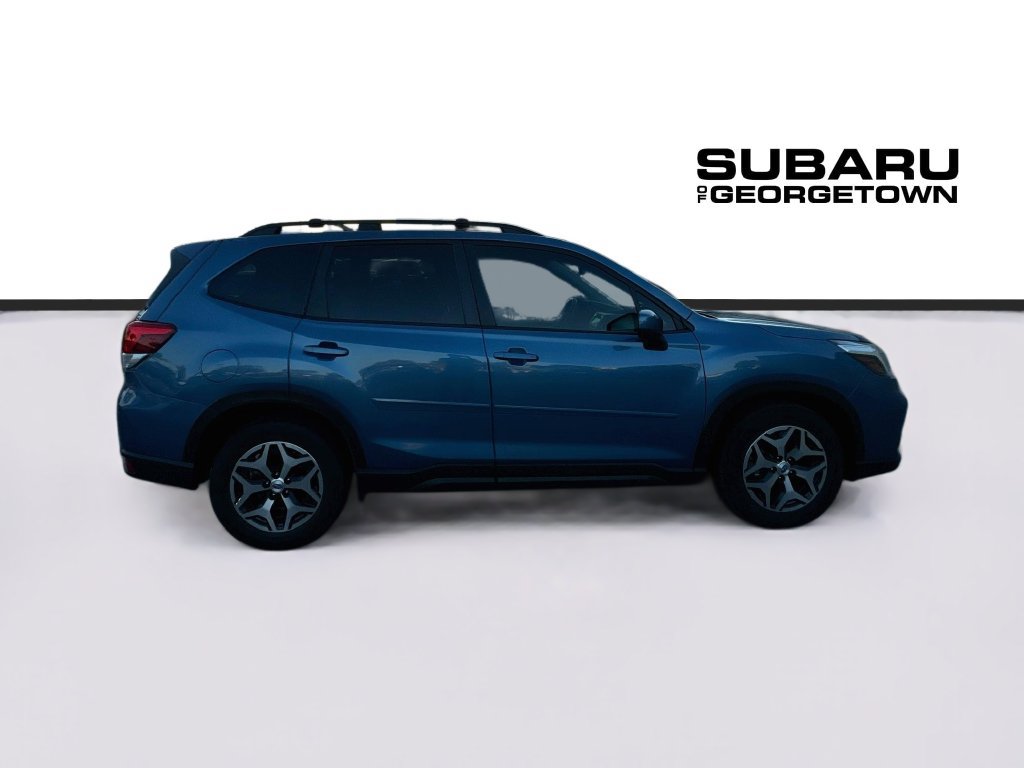 Used 2020 Subaru Forester Premium AWD/4WD image 8