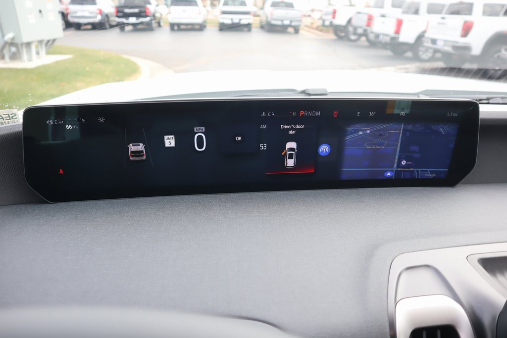 New 2025 Ford Expedition Active image 4