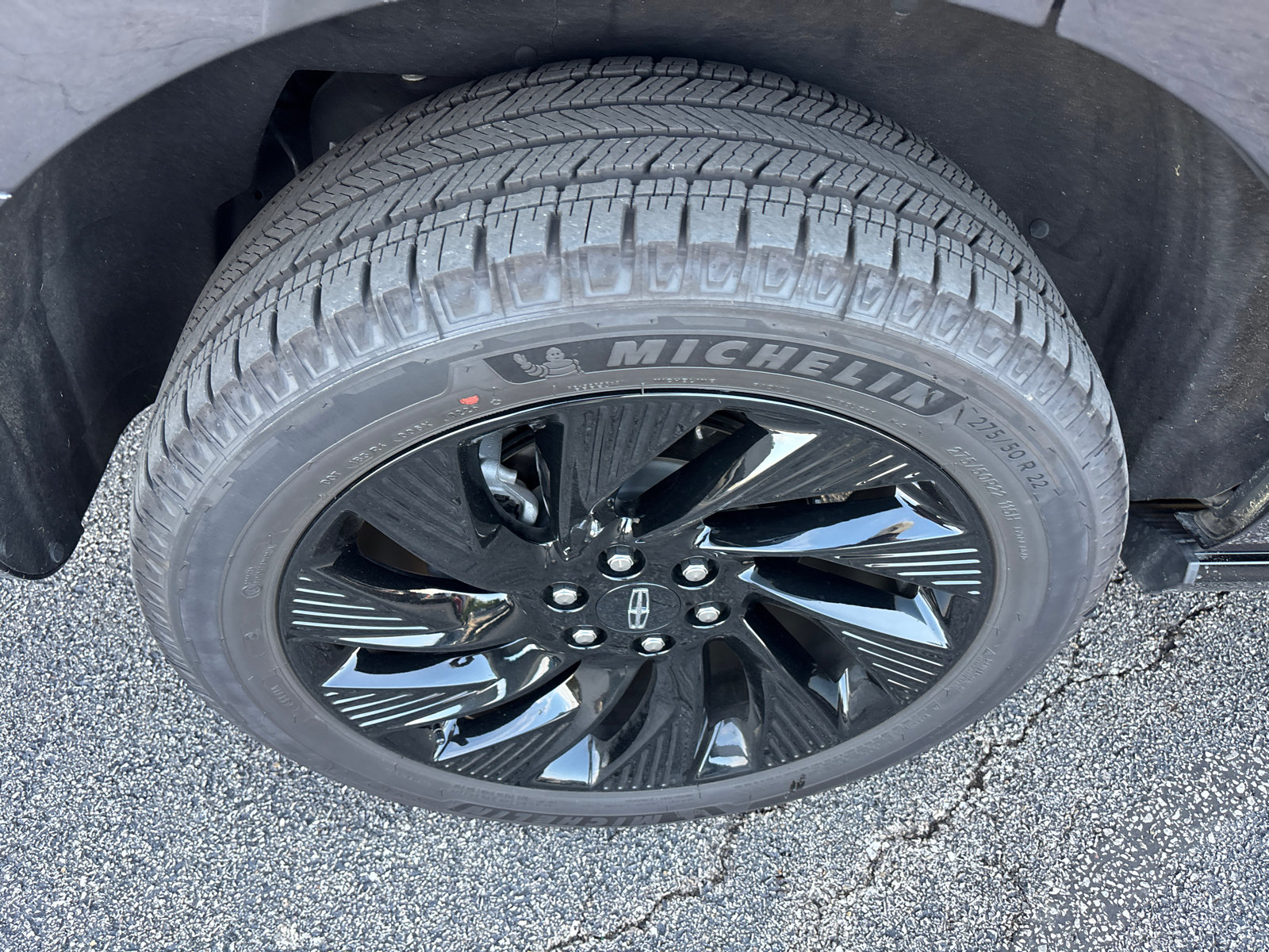 New 2026 Lincoln Navigator Reserve w/ Jet Appearance Package AWD/4WD image 10