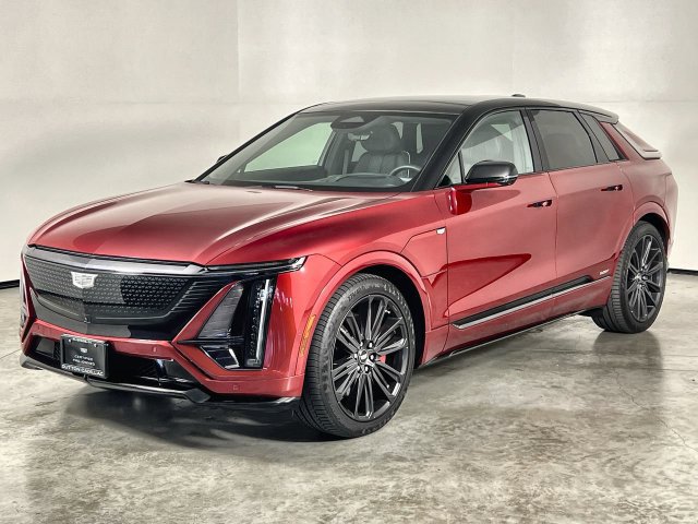 Used 2026 Cadillac Lyriq V w/ LPO, Floor Liner Package AWD/4WD image 4