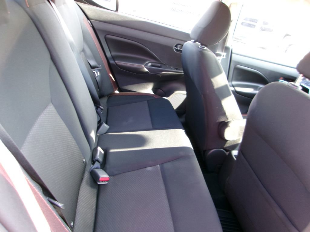 Used 2020 Nissan Versa SR w/ Convenience Package image 14