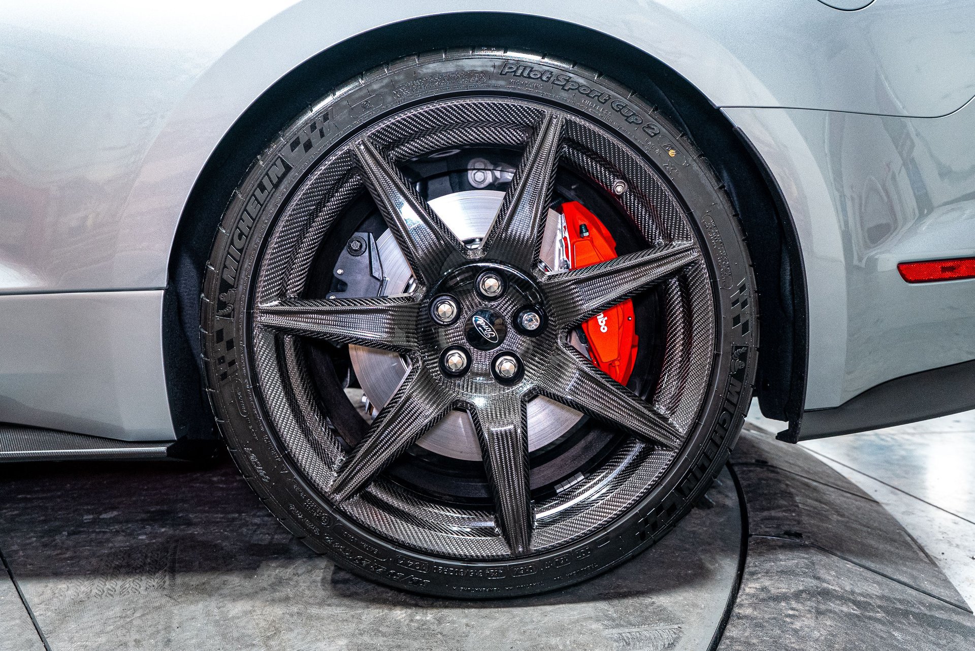 Used 2022 Ford Mustang Shelby GT500 w/ Carbon Fiber Track Pack RWD image 9